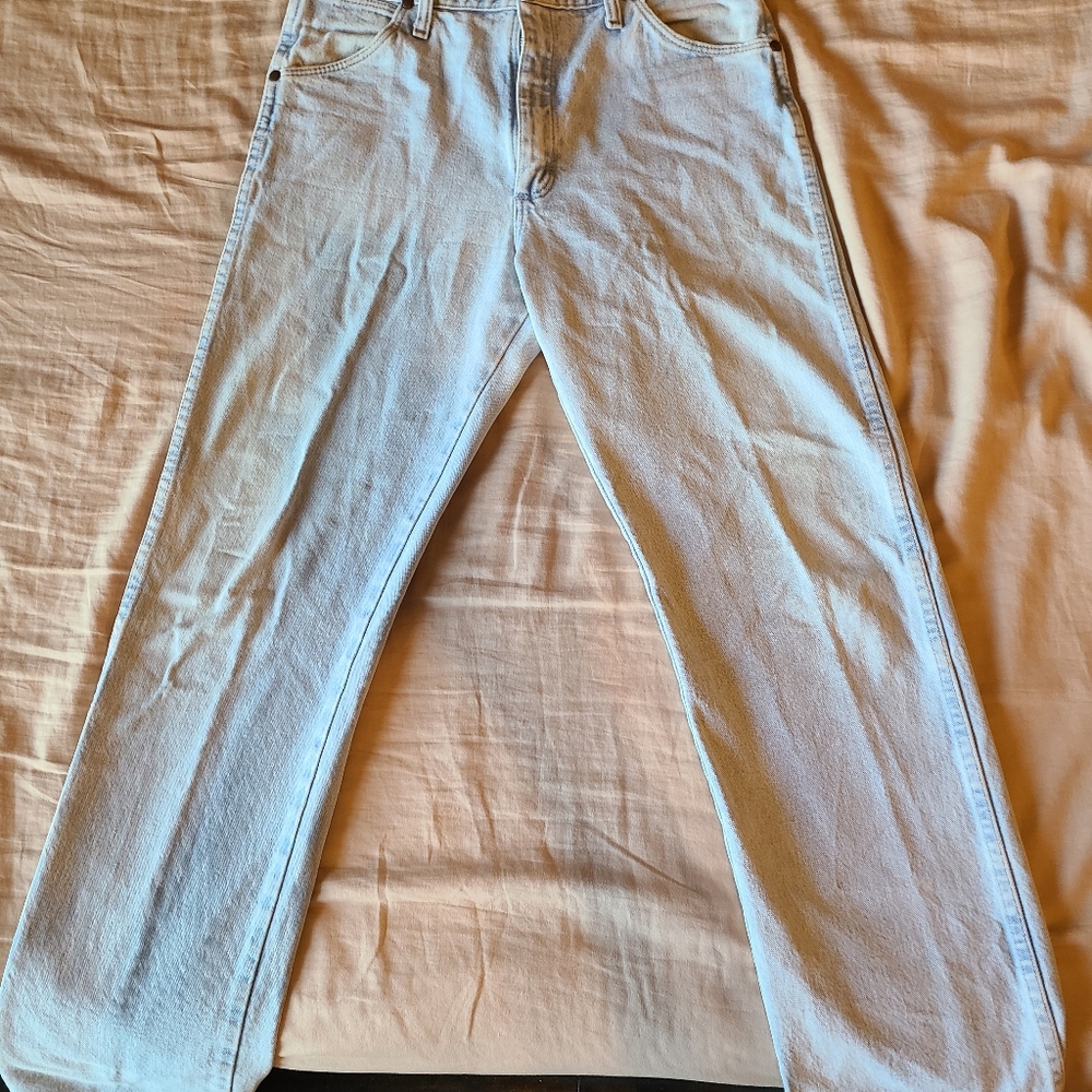 1 pair of Wranglers jeans